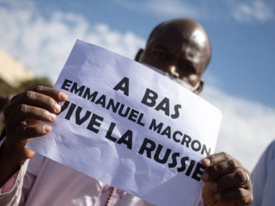 Photo Afrique Macron vive la Russie