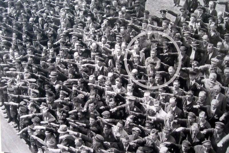 August Landmesser photo
